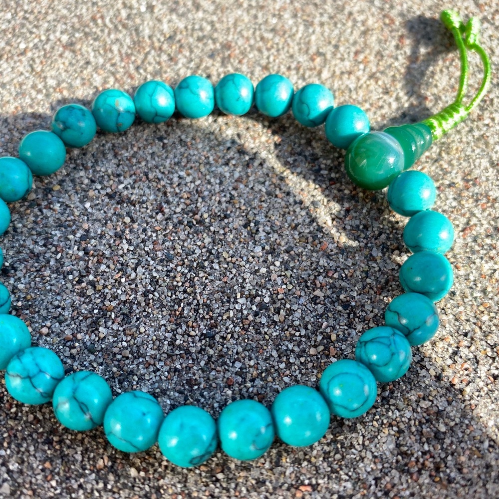 Aqua Howlite Beaded Bracelet Middle Green Jadite